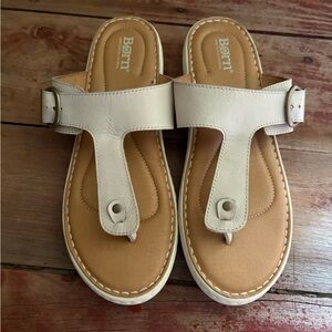 Born Women's Cream Leather Toe-Post Sandals with Tan Footbed